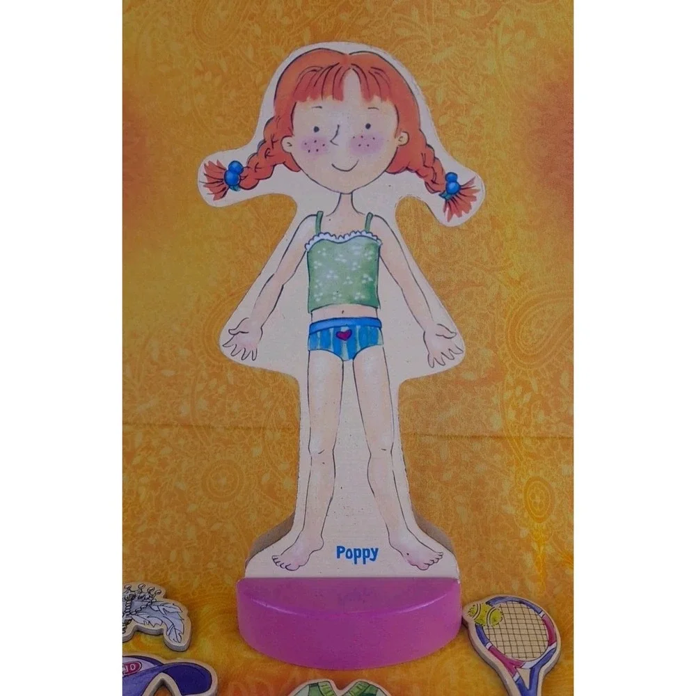 Poppy Magnetic Wooden Doll‎ With Base And 32 Pieces For Dress Up